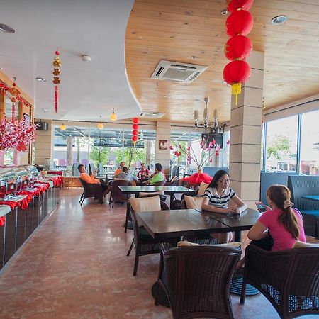 Kemena Hotel Bintulu Buitenkant foto