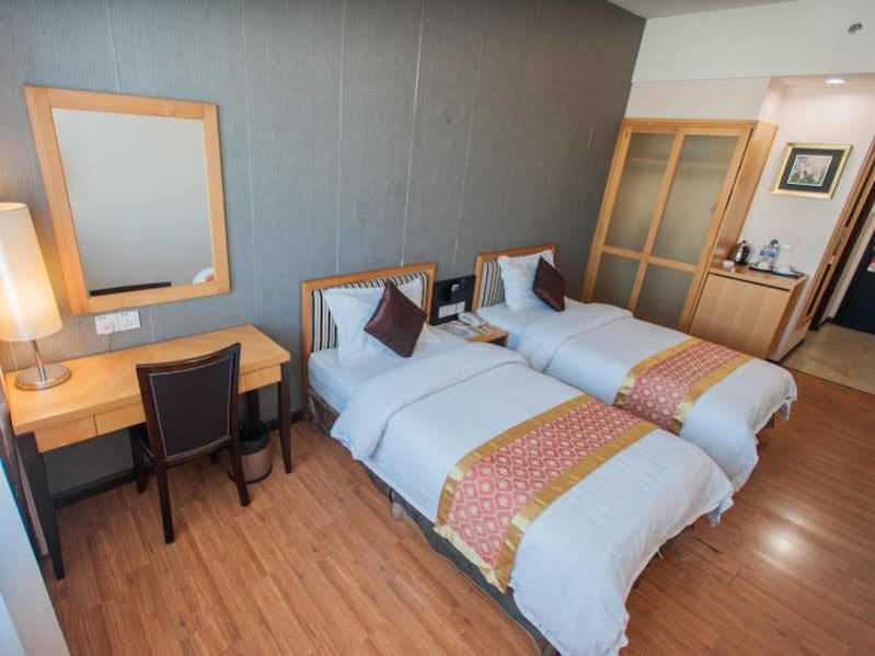 Kemena Hotel Bintulu Buitenkant foto